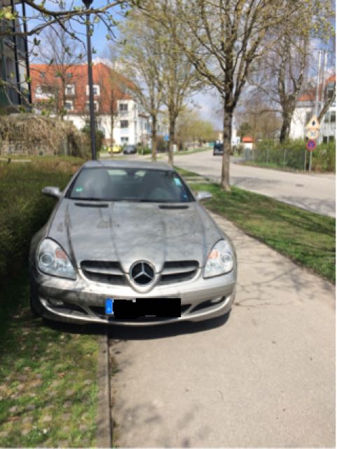 DasMussWeg's tweet image. Gerade in #Merching in #Eichenstraße: Falschparker seit Vormittag bis jetzt 17:00 Uhr