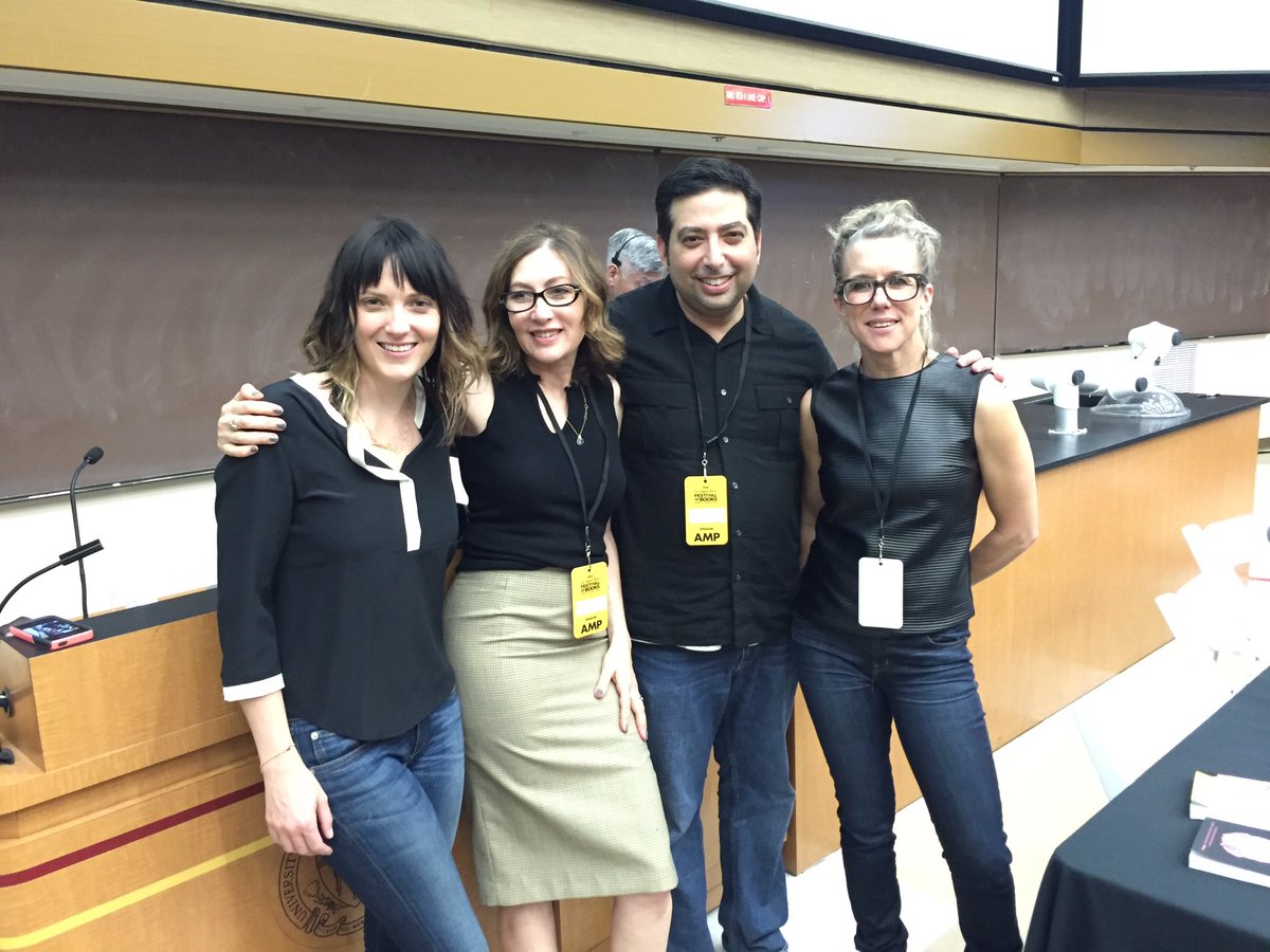 karendinino's tweet photo. Yes, @todgoldberg discussed the dry AND the wet with @laurenweedman @JenKirkman @AnnabelGurwitch #nottherain #LATFOB https://t.co/z1LM0m4Emf