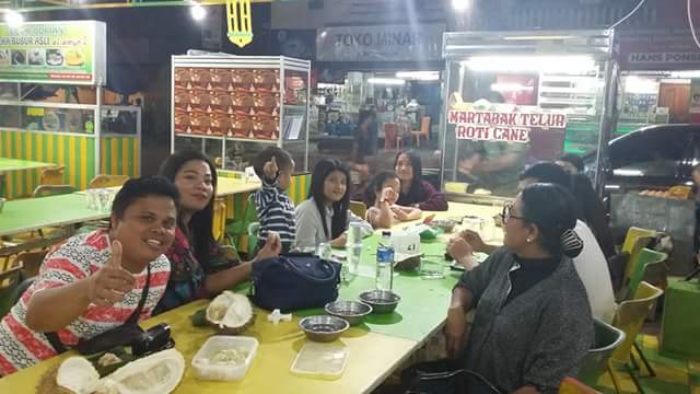 Makan yg banyak ya dede enyon &amp; kka roma☺ @romariasimbolon <a href="/bastiansteel/">Bastiansteel</a> <a href="/monalisasitorus/">monalisa</a> <a href="/jamssimbolon/">papi jamss</a>