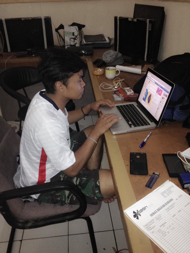ichonkajhee's tweet photo. Bete wiken ngak kemana2 https://t.co/ug2SFFqU8Y