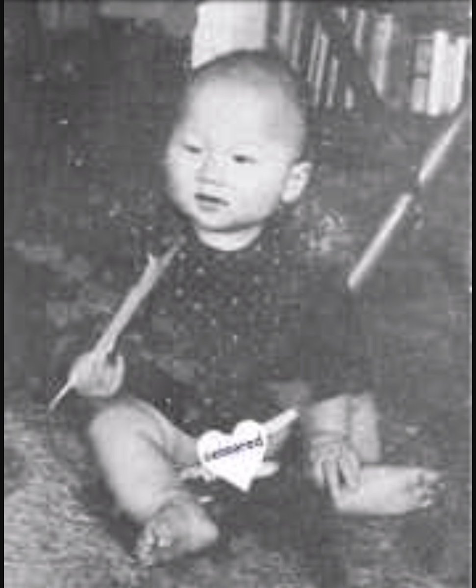 AsianBabies's tweet photo. How cute is baby Jackie Chan?😍😭❤ https://t.co/hoDa0iygr0