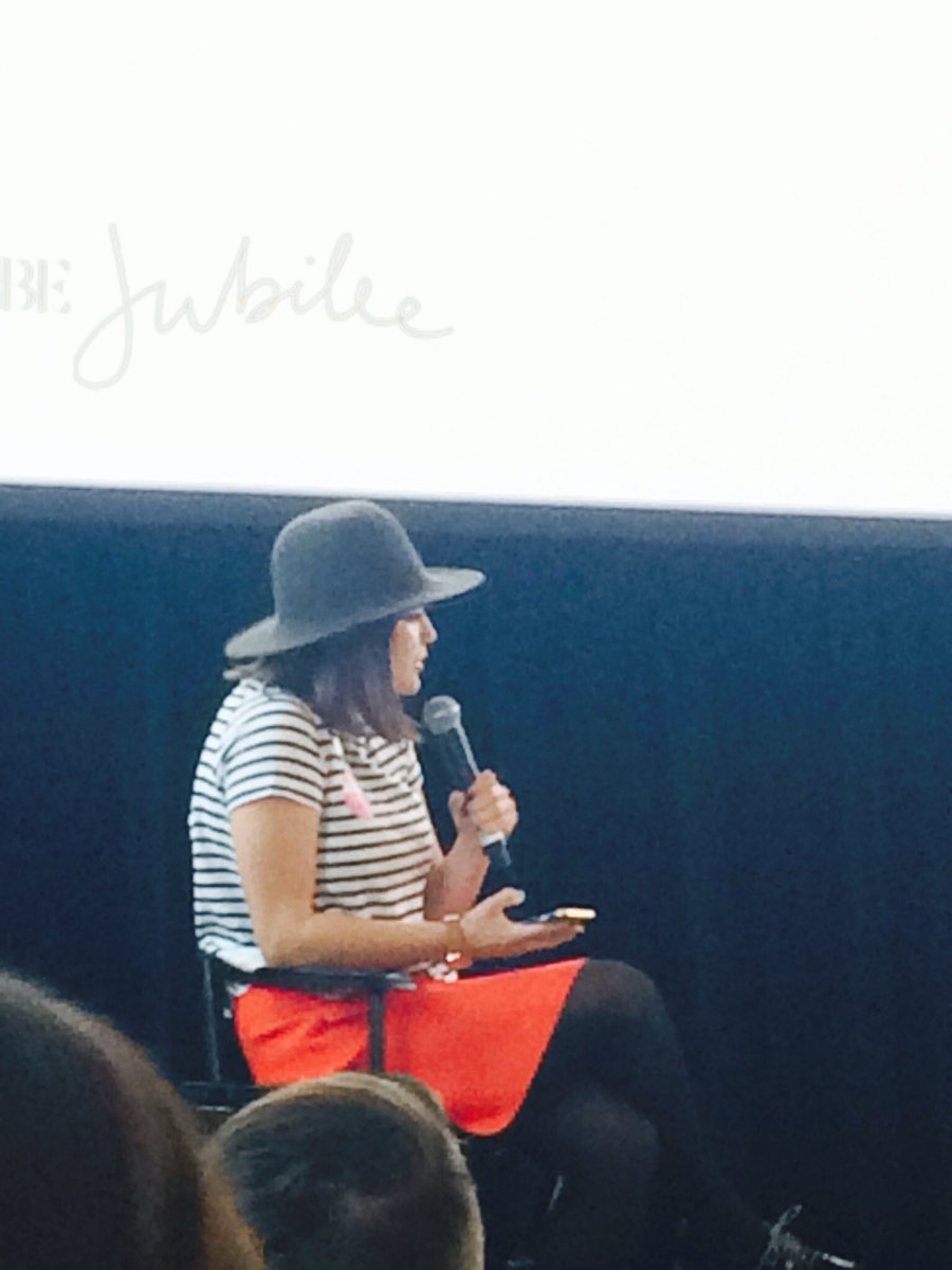 irmazandl's tweet photo. one of the BEST moderators ever!! #CBJUBILEE #HowToBeTheBoss @cherrybombemag @hedleybennett https://t.co/g1evMBlv7i