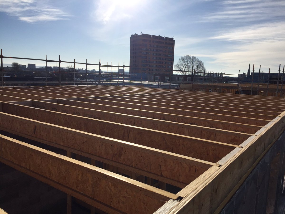 lucyStResidents's tweet photo. Roof works underway over the weekend @mellwoodltd @laneenduk @TalkTrafford @wilcowan https://t.co/7zx81fkMVY