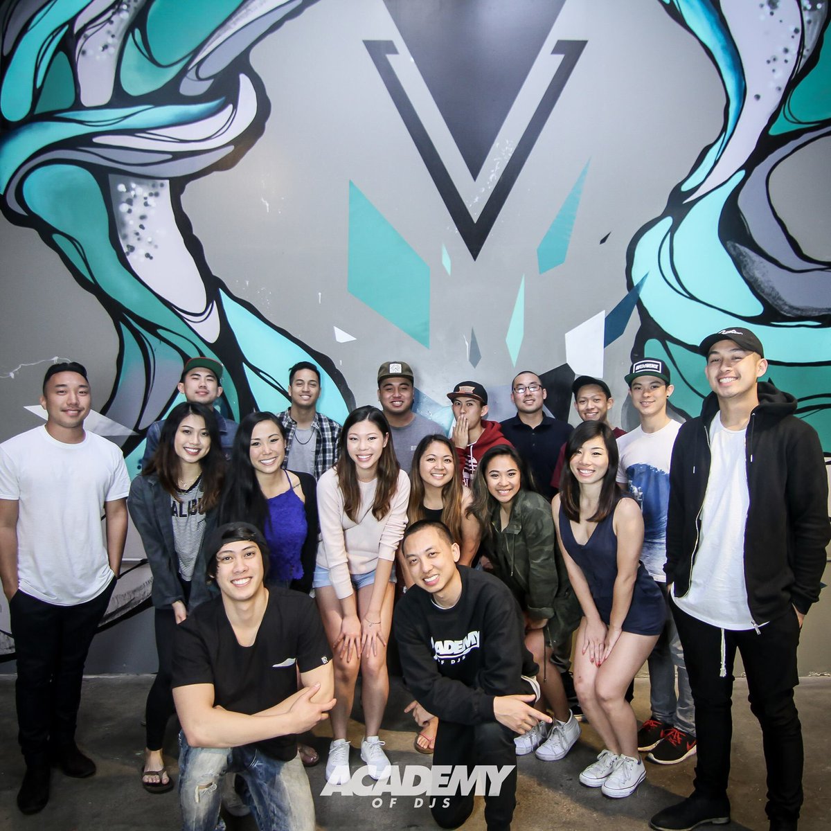 ShemaiahJay's tweet photo. Aren't we a cute bunch π½π§ #inviscus #academyofdjs https://t.co/reTcC03EOp