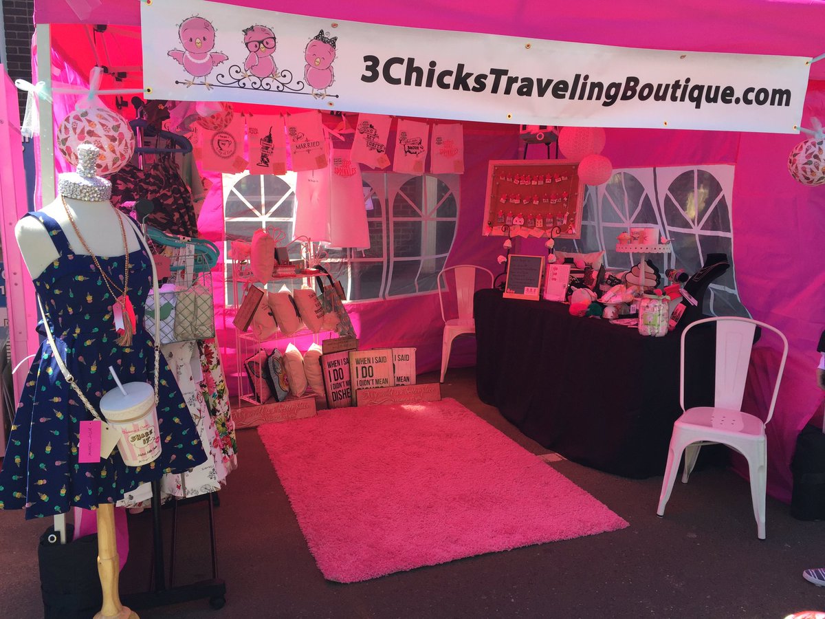 ThreeChicksTB's tweet photo. Come see the three chicks at the #redbankstreetfair #redbanknj #mobilefashion #3chicks 🐥 https://t.co/llgZTyRX39