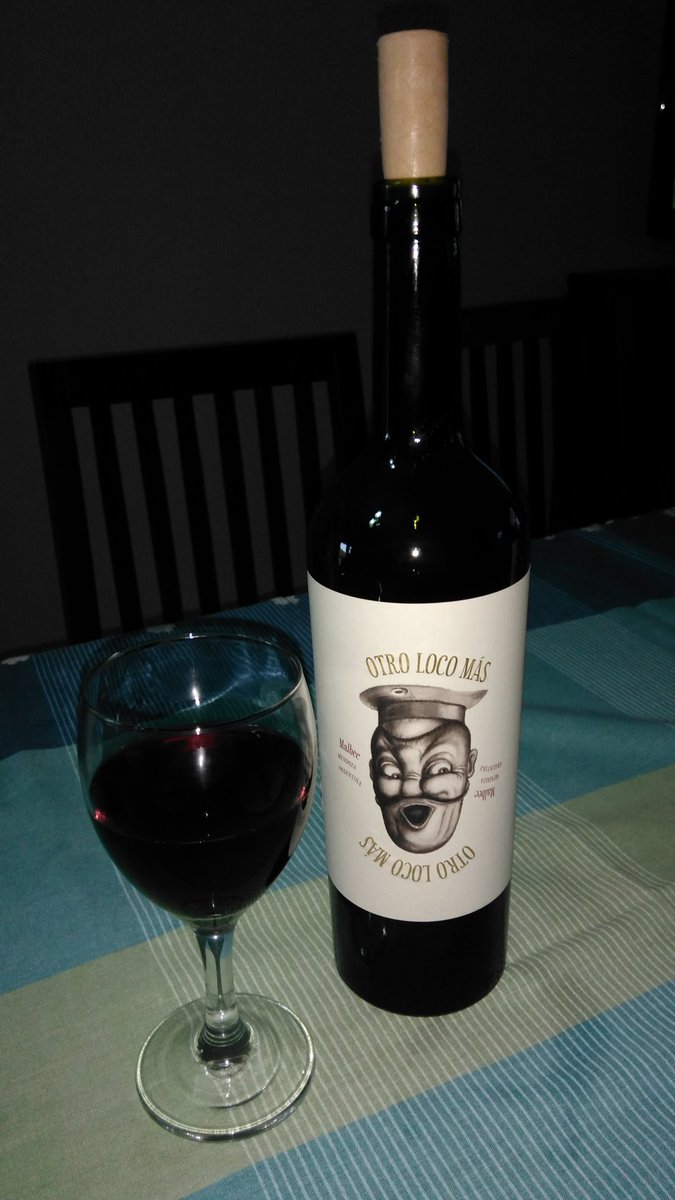 gulabeltra's tweet photo. Esperando el asado con @vinootrolocomas. Excelente! Encontralo en Sabores de mi Tierra https://t.co/5x62iW6Ueh