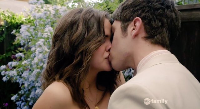 FostersThreads's tweet photo. 2... #Brallie #TheFosters https://t.co/O5BBSNsWzQ