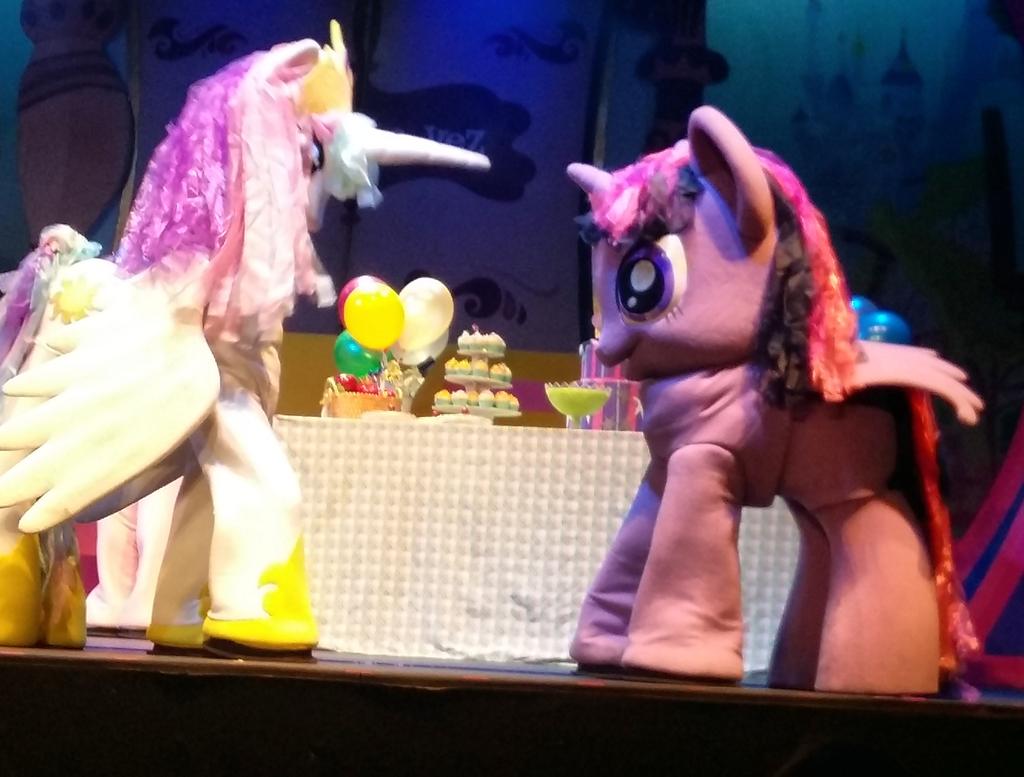 leticiatristan's tweet photo. Dia de Las Buenas Acciones My Little Pony y Las Equestrias Girls Atlapa 2x1 a 1130am 4pm #Ponificate @partyncopty https://t.co/APwuOuaxWc
