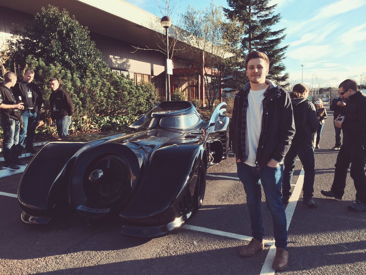 jetpackpic's tweet photo. Geraint's new ride #OptimusCon https://t.co/dUlBIc2XeI
