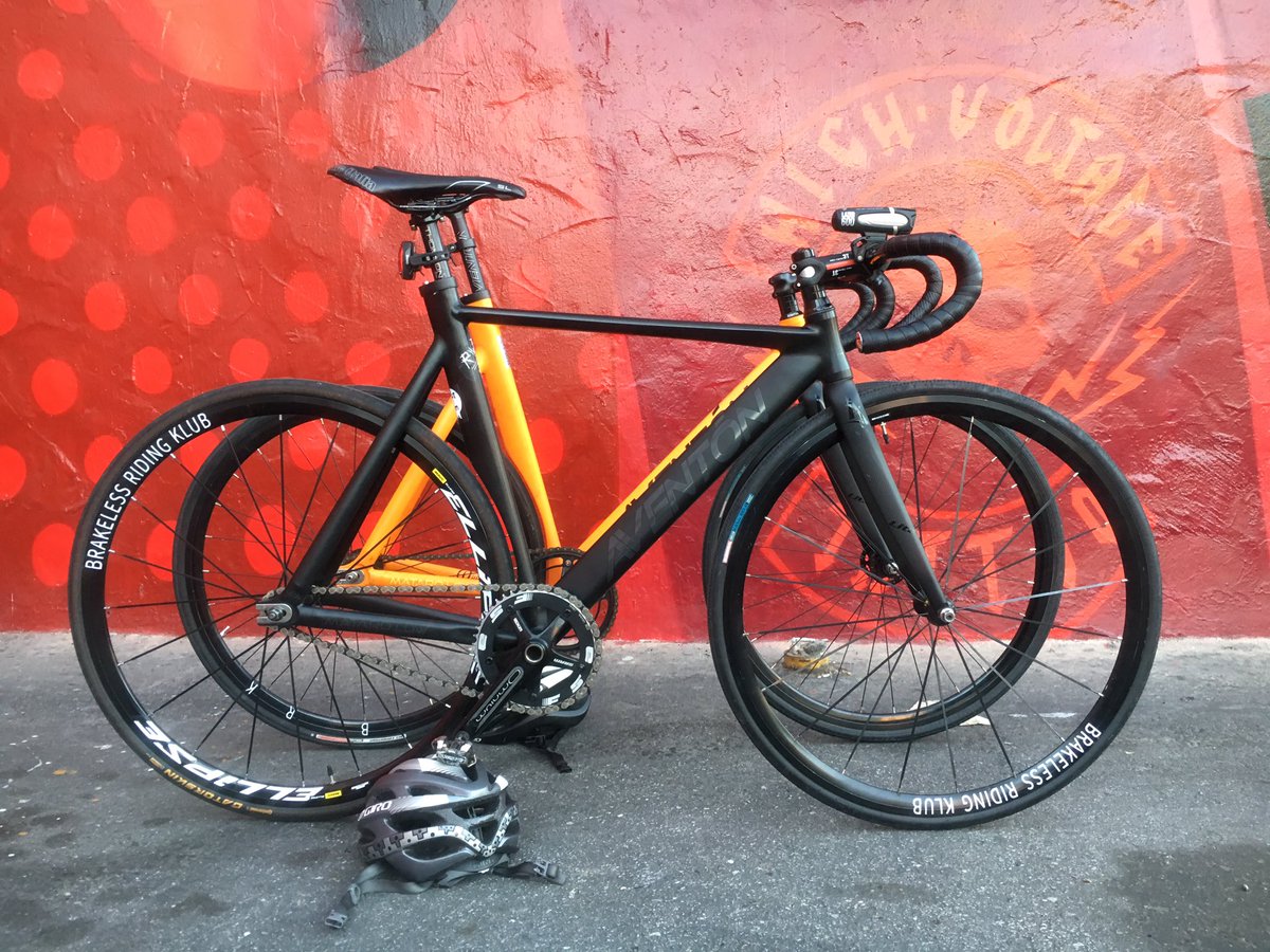 brakeless fixed gear
