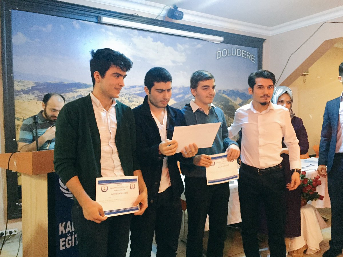 <a href="/AlucraGenclik/">Alucra Kalkınma Ve Eğitim Vakfı Gençlik Kolları</a> düzenlemiş olduğu Yarışmada köyümüz temsilcileri
Ali Taha KAYA,Furkan Eyyüp ARPACI, Mustafa MEYDANCI