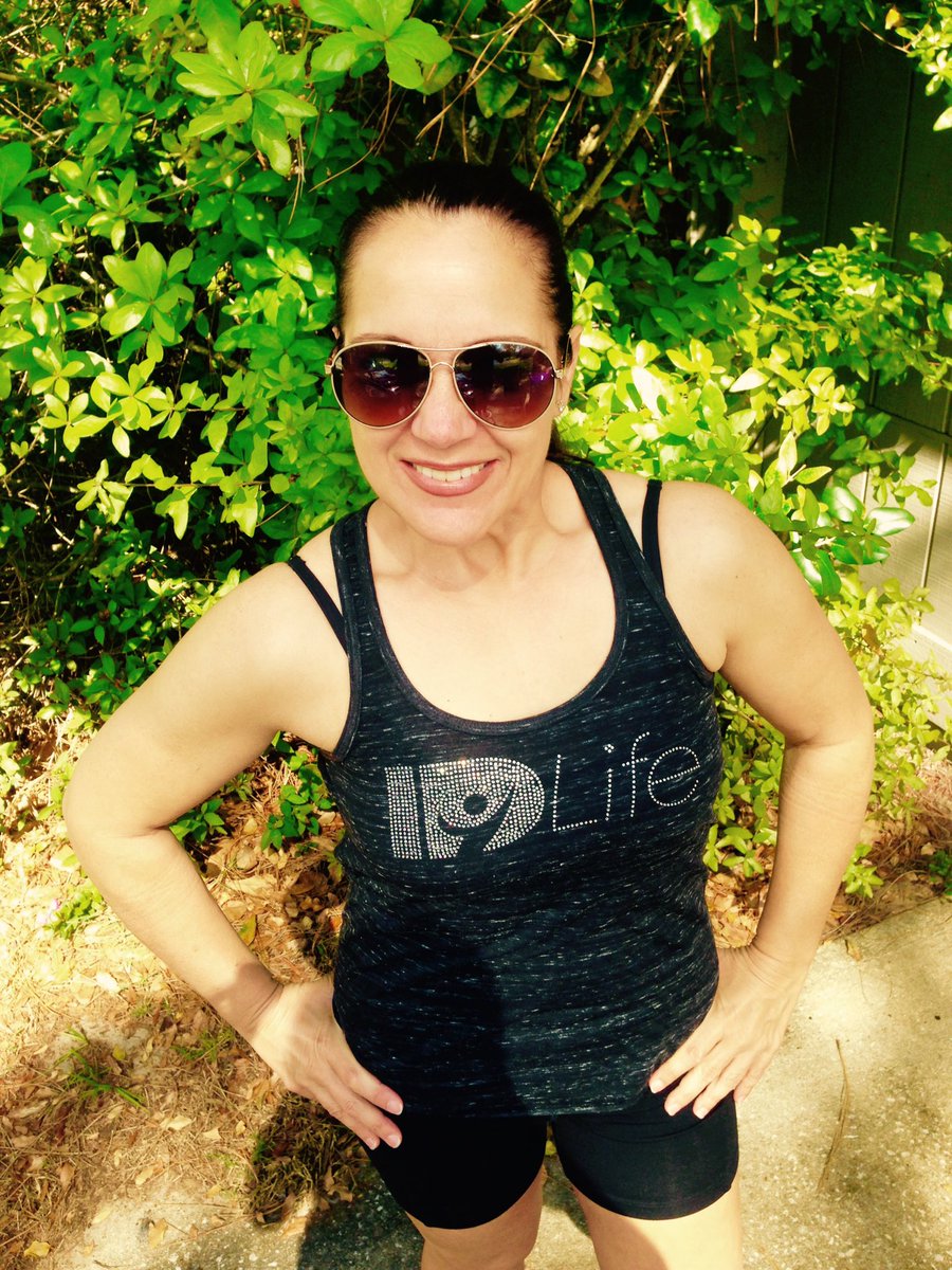 Iwilldoit2's tweet photo. Rockin my new #idlife shirt this am! #gettingready4summer https://t.co/4j6BYXZzGn