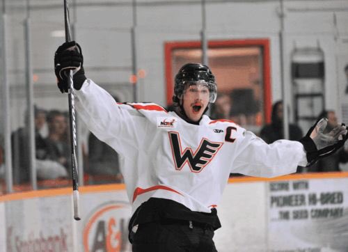 Happy Birthday to former Flyers Captain Chapen LeBlond. #fanfavourite <a href="/chapes12/">Chapen LeBlond</a>