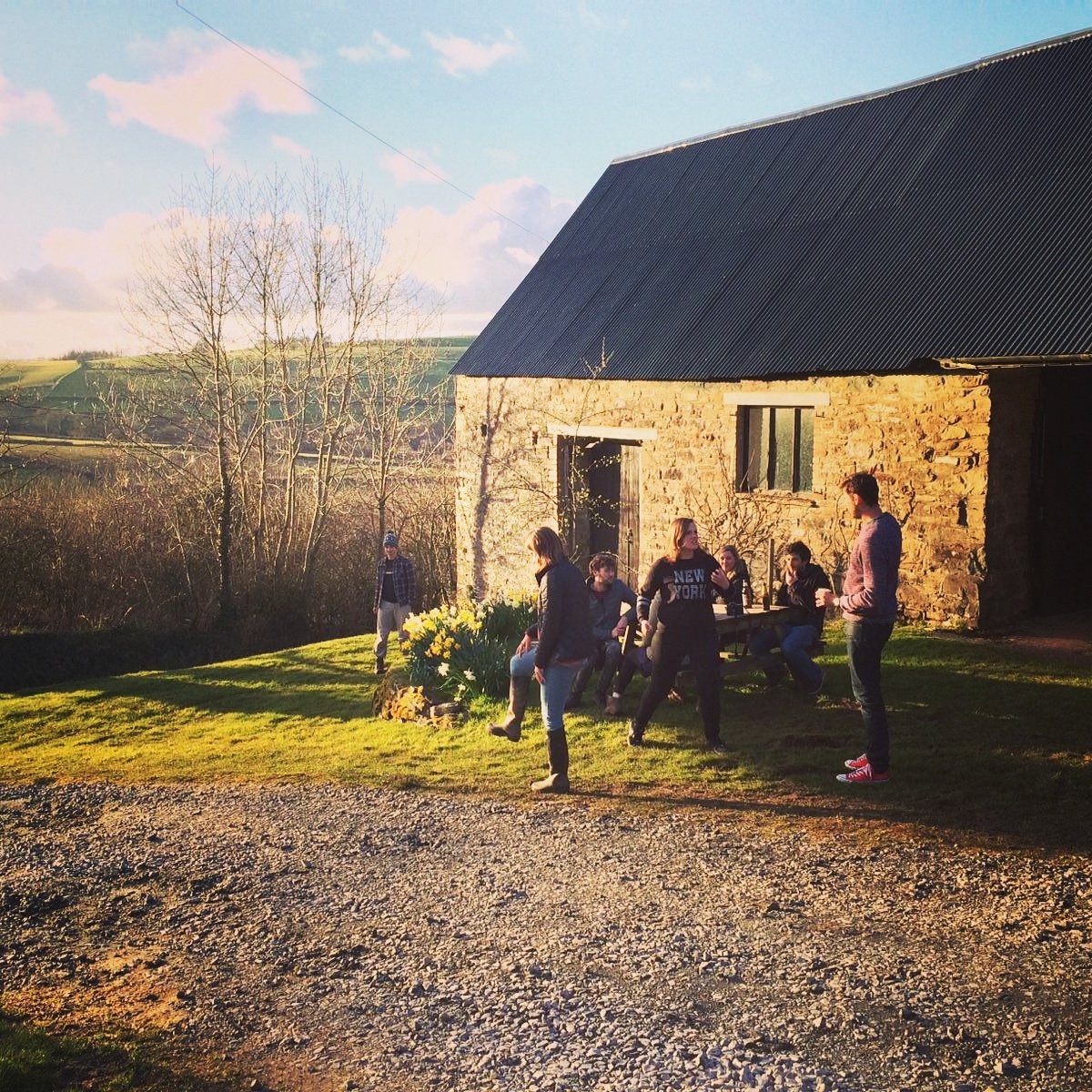 ST_TravelMag's tweet photo. The full farmhouse experience at huge, comfy, rustic Llwynin Cottage near Crai, the Brecon Beacons. All hail Wales. https://t.co/zLHaBaHTlr