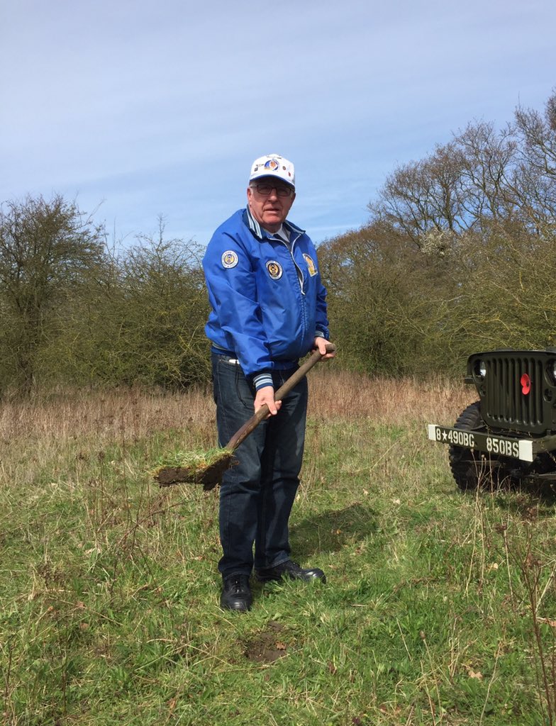 490thBombGroup's tweet photo. Eric Swain, 490th BG Historian and Jackie Aling of the Memorial Project break ground. #490th #BG #Memorial #USAAF https://t.co/hSjOYf5deI