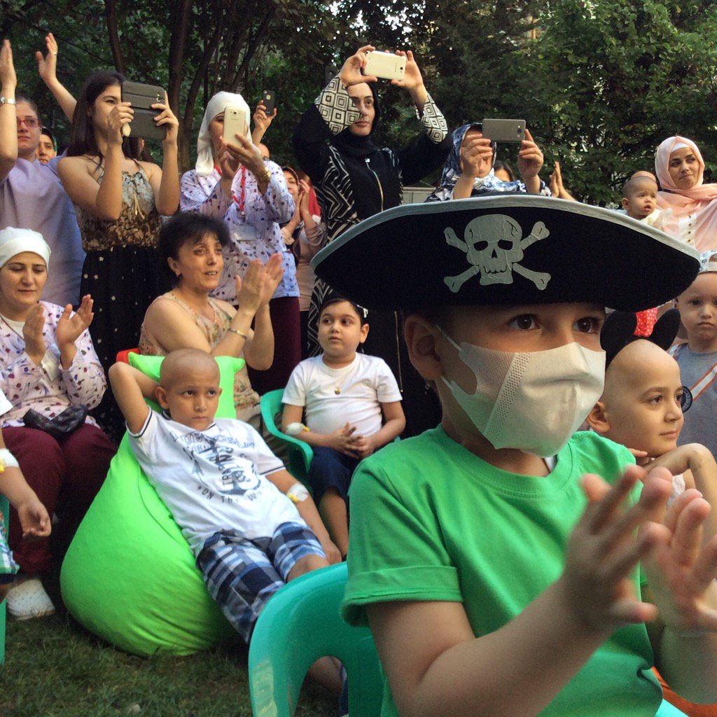 28 Mayıs-4Haziran
UluslarArası LösemiliÇocuklar Haftasıdır
Dünyada ve Tüm Türkiye'de çok yüksek coşku ile kutlayalım