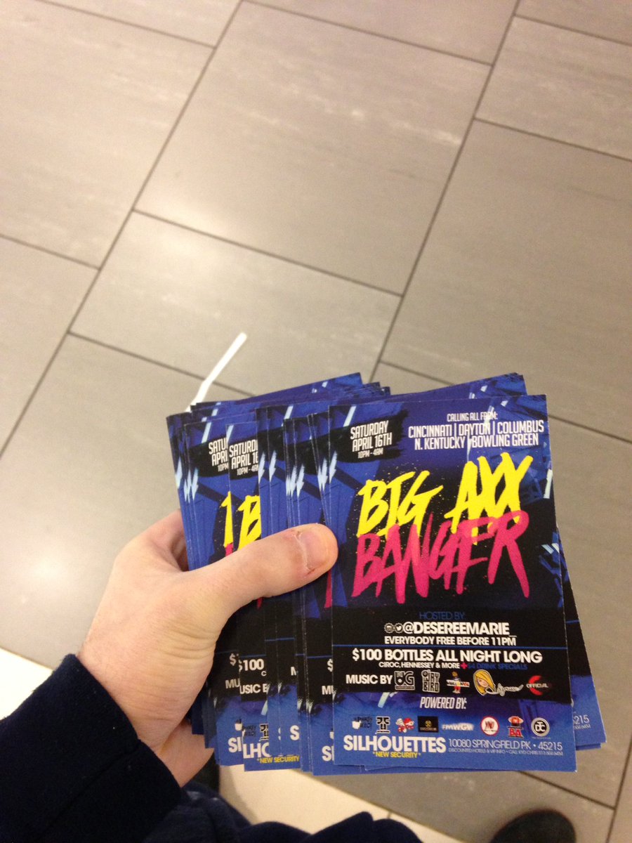 Dom_GloddUpp's tweet photo. 100$ bottles all night #BigaxxBanger Be Here Gonna Be Turnt Fr Everybody's Free B4 11 @KydChris @CANDYCIROC https://t.co/eFaDL5T68X
