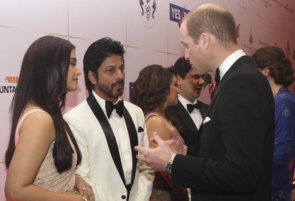 SRK with Prince William at the Royal gala dinner #TheRoyalVisit