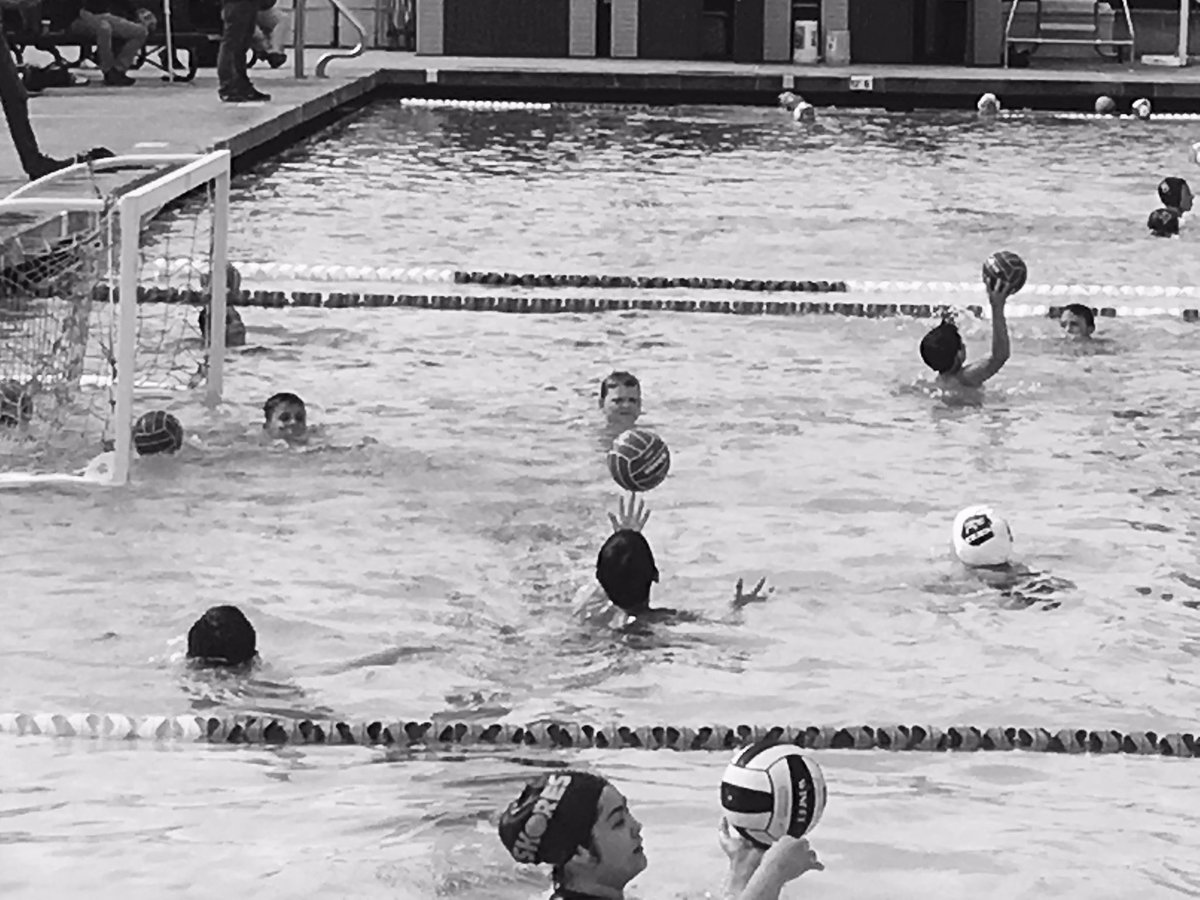 jacksonpak5's tweet photo. Scrimmage for Ry guy. #prouddad https://t.co/awQAyhrGEK