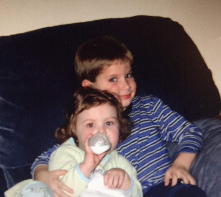 LololRachel's tweet photo. Happy National Siblings Day to the person I admire the most. Thank you for shaping me into the person I am today💖ily https://t.co/mMsmTXPSut