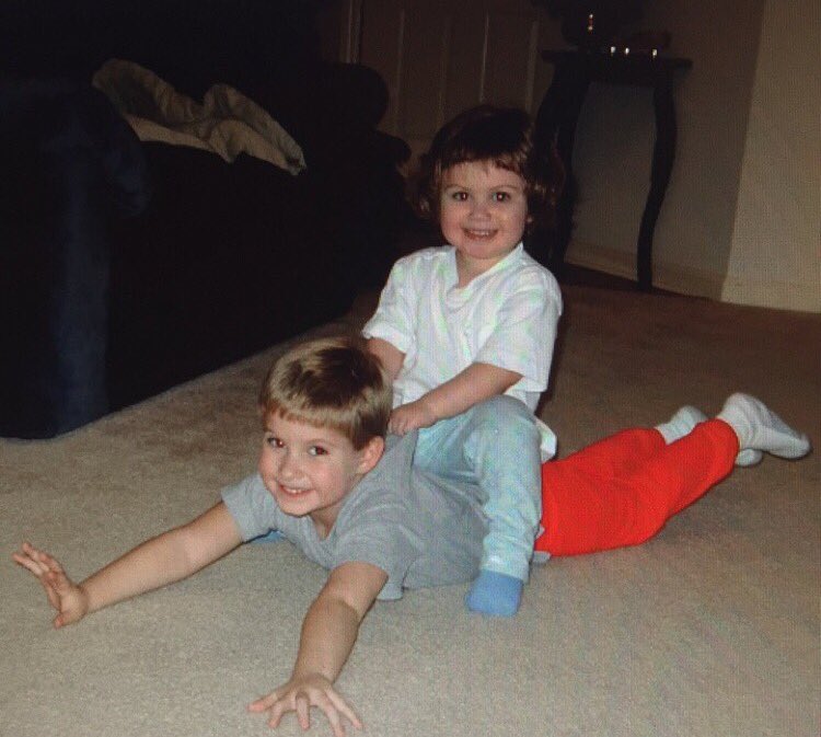 LololRachel's tweet photo. Happy National Siblings Day to the person I admire the most. Thank you for shaping me into the person I am today💖ily https://t.co/mMsmTXPSut