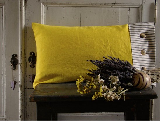 Wild_Crocus's tweet image. Let the sunshine in!#linencushion,#naturaldyes,#reclaimedtextiles from wildcrocus.Hot yellow, ah! those summer days