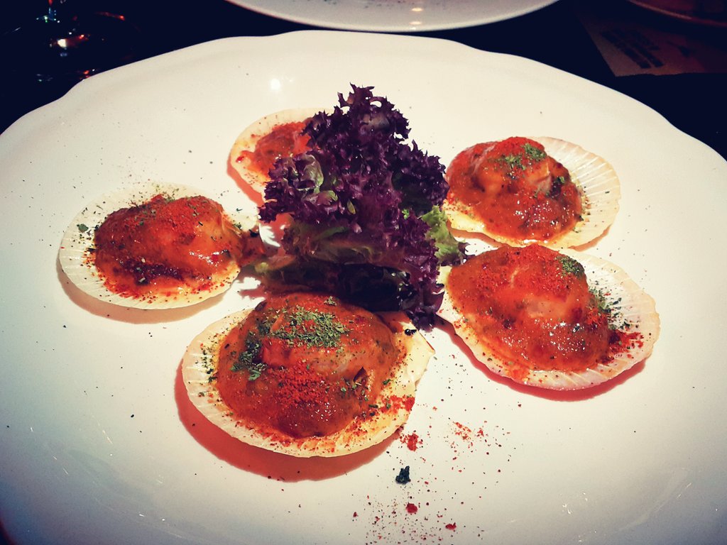 santa_satan's tweet image. Tete Et Nez ร้านสวยแนวยุโรป มีทีเด็ดใข้น้ำหอมปรุงเครื่องดื่ม​ อาหารอร่อย​ ไม่แพง​ #อร่อยไปแดก #อร่อยนะรู้ยัง @aroii