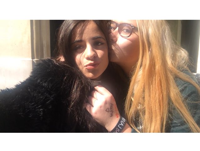 urafullmoon's tweet photo. so happy that we were here to welcome you in Paris this morning. Je t'aime 💜 @camilacabello97 #WorkFromParis https://t.co/WievkDszyR