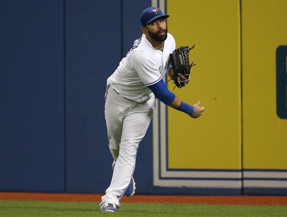 TulosLeather's tweet photo. @JoeyBats19 with the assist https://t.co/20mKOuhjn3