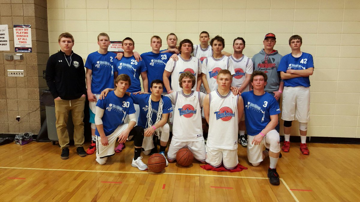 dlrainmakers's tweet photo. Never in elks history has a championship game made the court so wet #flood #neednewdrains https://t.co/ejjF2AQDJk