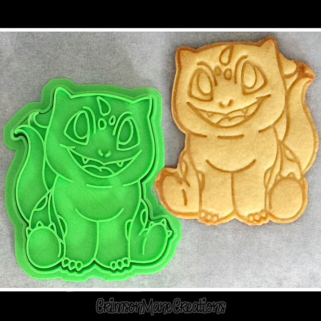 Crimson_Mane's tweet photo. Bulbasaur cookie cutters! Adorable and available now in our Etsy shop :D #bulbasaur #pokemon #Cookiecutter #cute https://t.co/KxGX6tw62m