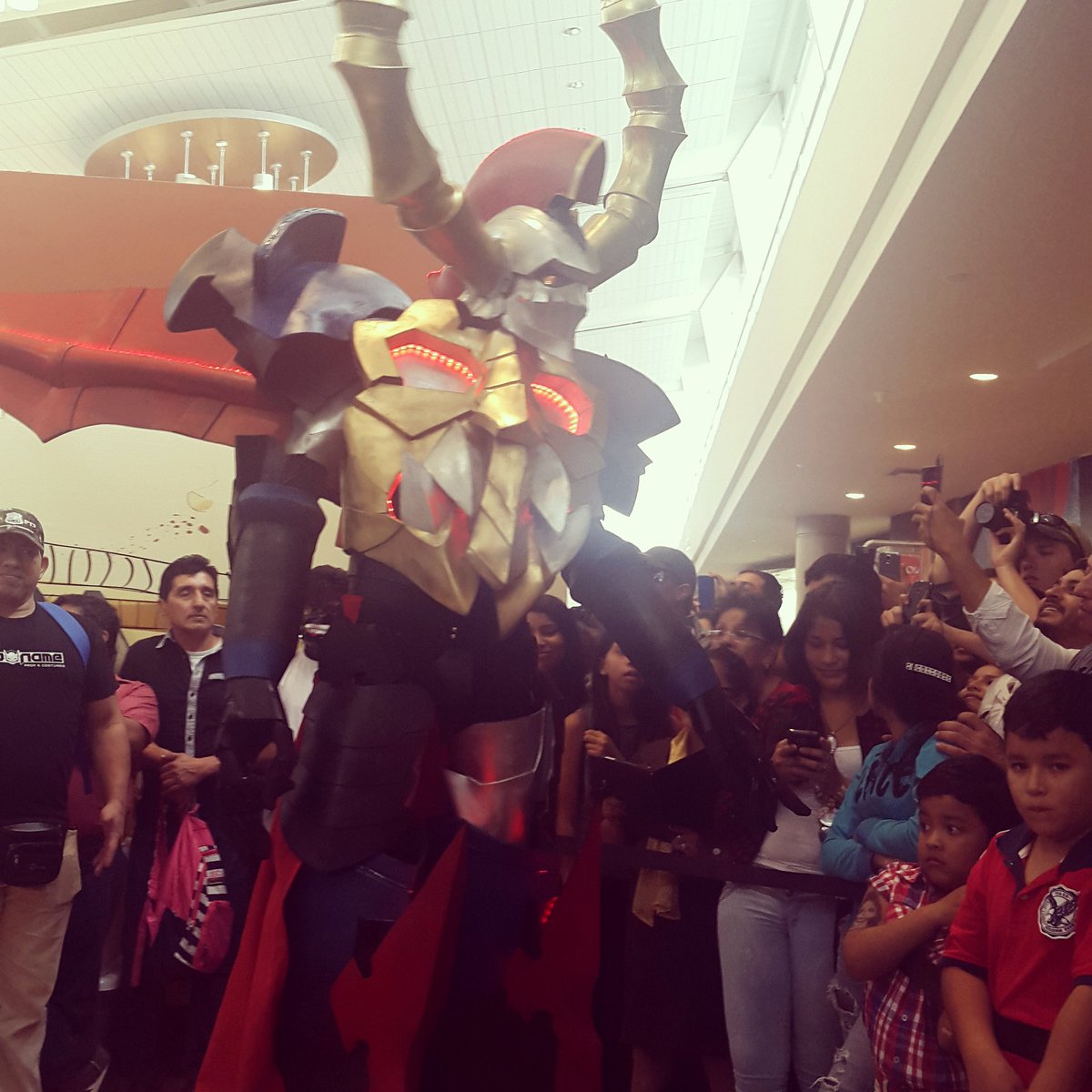 CityMall_Gye's tweet photo. Emocionantes momentos en el #DesfileCosplay #Saikou2016 https://t.co/JCyBvMsOIN