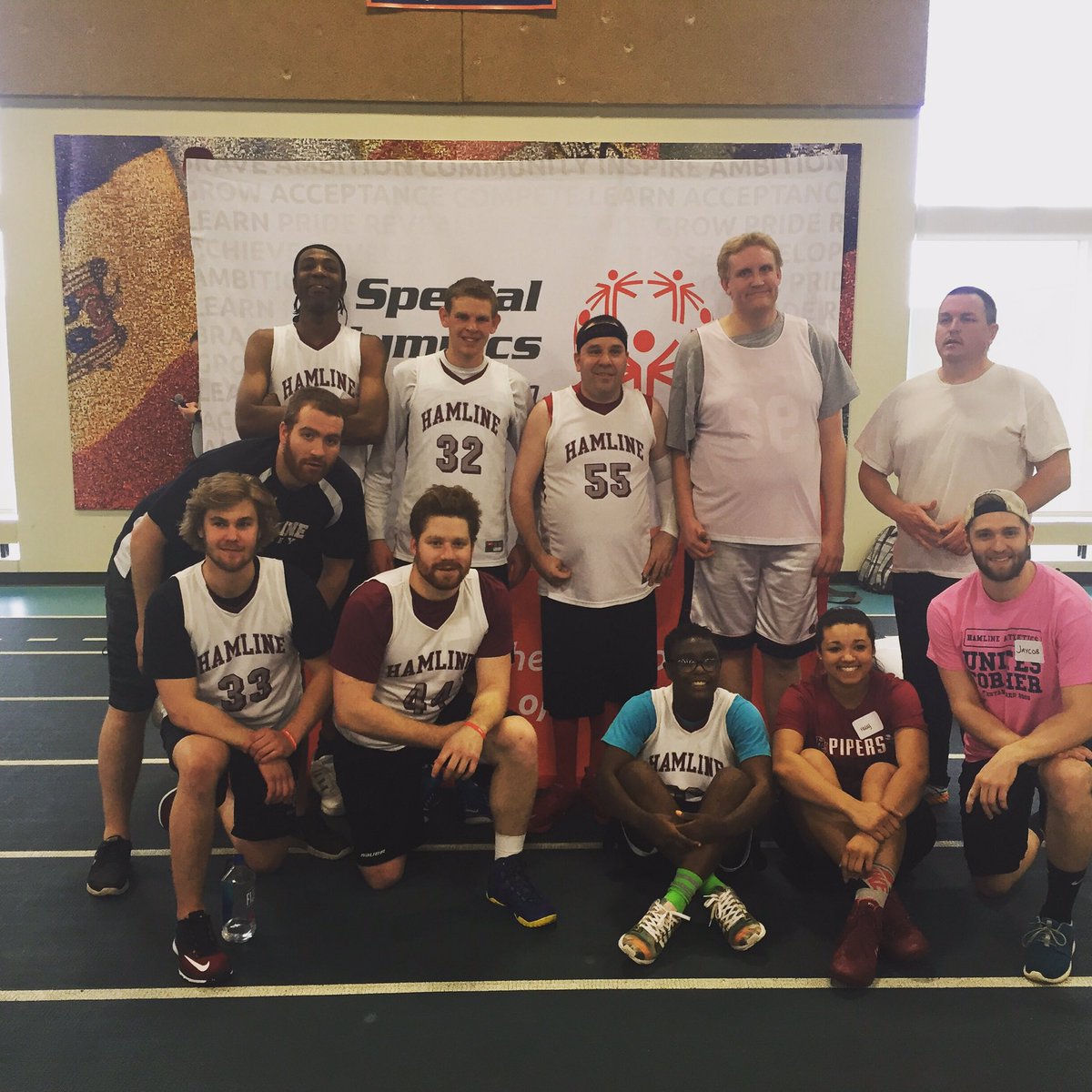 HamlineSAAC's tweet photo. HU's consolation team took first place while in the championship round, HU's other team took second! #playunified https://t.co/A8sk9QYjnH