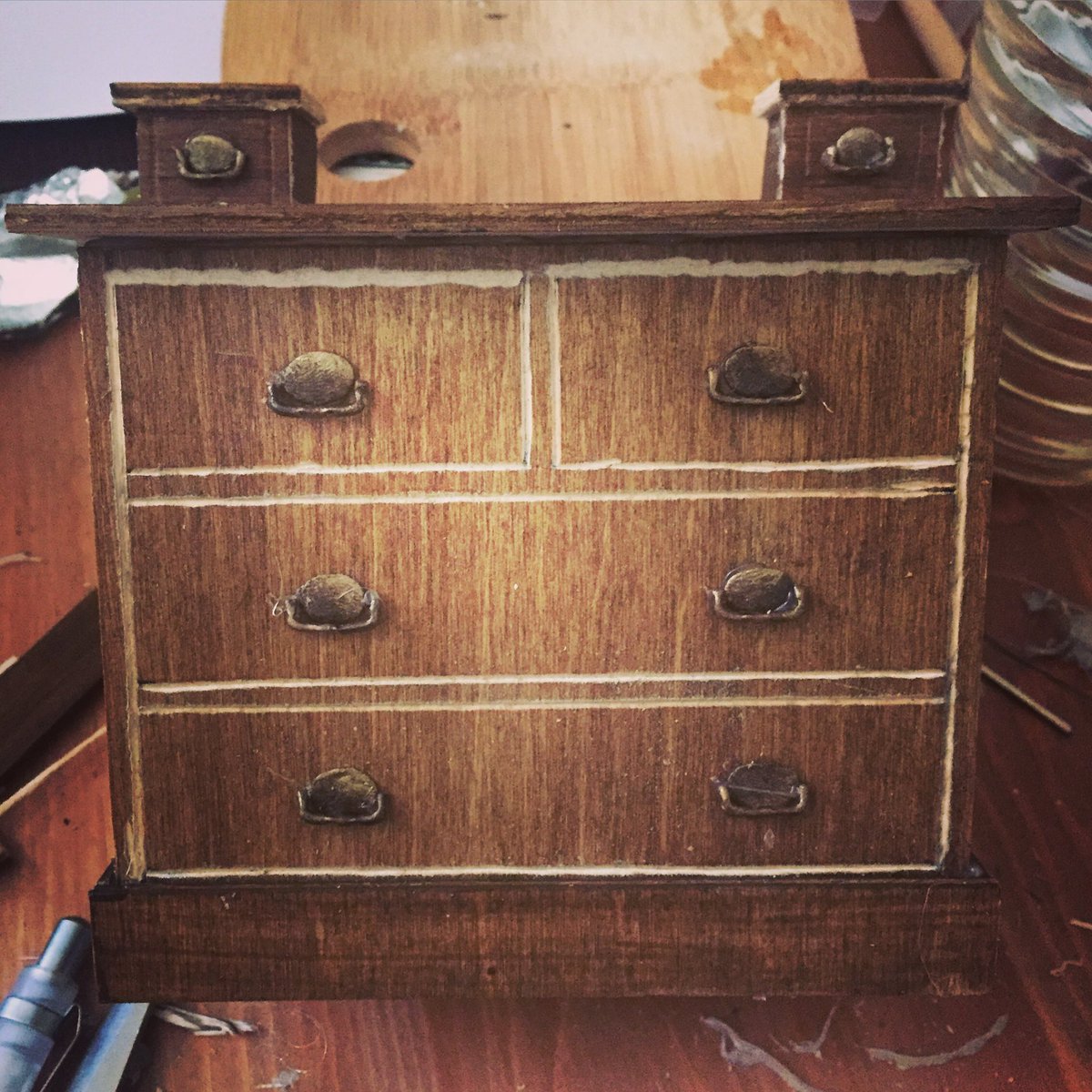 Making a dressing table today :)
#stopmotion #animation #miniature