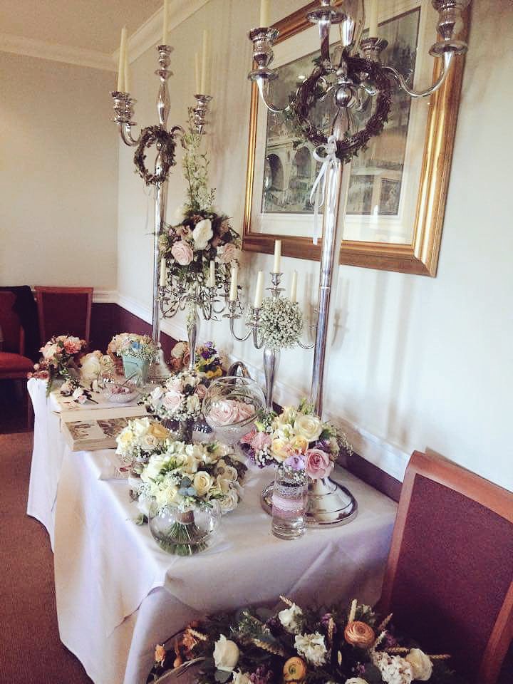 FaringtonLodge's tweet photo. This was Rhapsody's stand at our #SpringWeddingShowcase. Wow! So you can imagine what the centrepieces were like... https://t.co/Ao32brJyoR