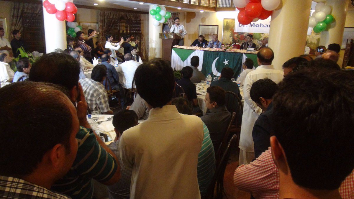 MQMPUpdates's tweet photo. #MustafaKamal met Hindu community at Beach Luxury,Karachi @SyedMKamal71 @mrazaharoon @iffi122 @DoctorSagheer99 #PSP https://t.co/KaOjygT6Nl