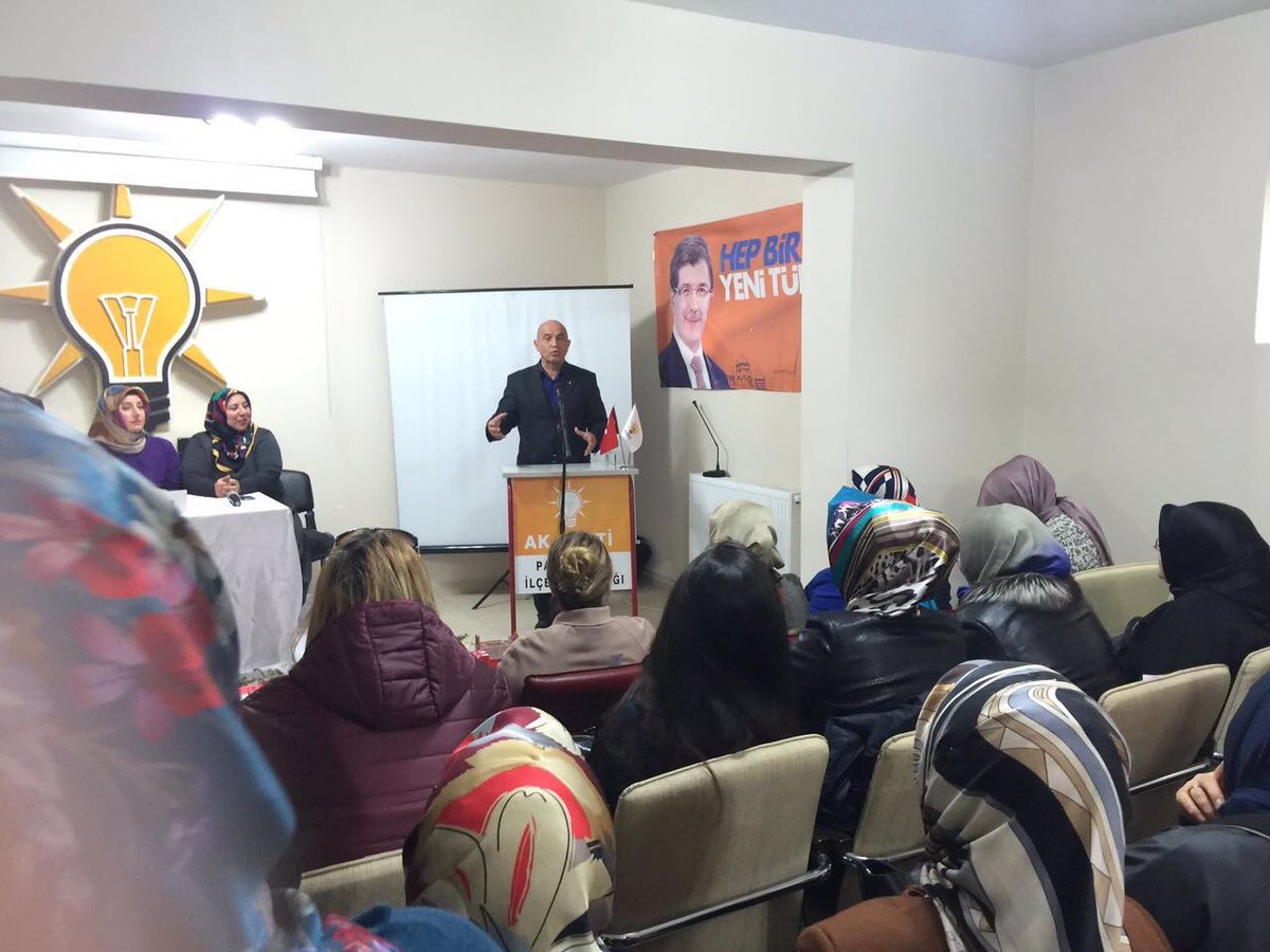 akkadinerzurum's tweet photo. Sn @m_ilicali Sn @Canankal ve MKYK üyemiz Sn.Şaziye Gündüz le Palandöken İlçe Danışma Meclis toplantımız @83Hilald https://t.co/YEr5DkVlMr