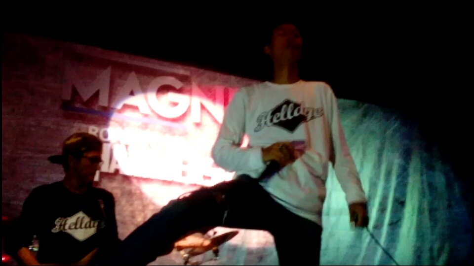 helldye2015's tweet image. Thanks @mardani_rinto #zaky from @noiseblast_id live at road to hammersonic 2016 at famestation #helldye #metal #bdg