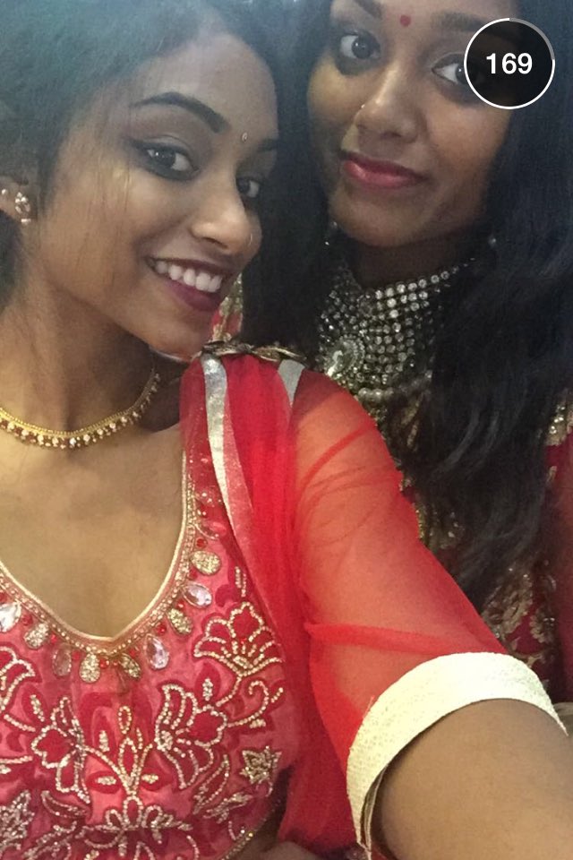 SMRXTHI's tweet photo. happy #NationalSiblingsDay , you're literally my other half and I want to fight u a lot, but love u soooo much 💕💕 https://t.co/SXsporlza6