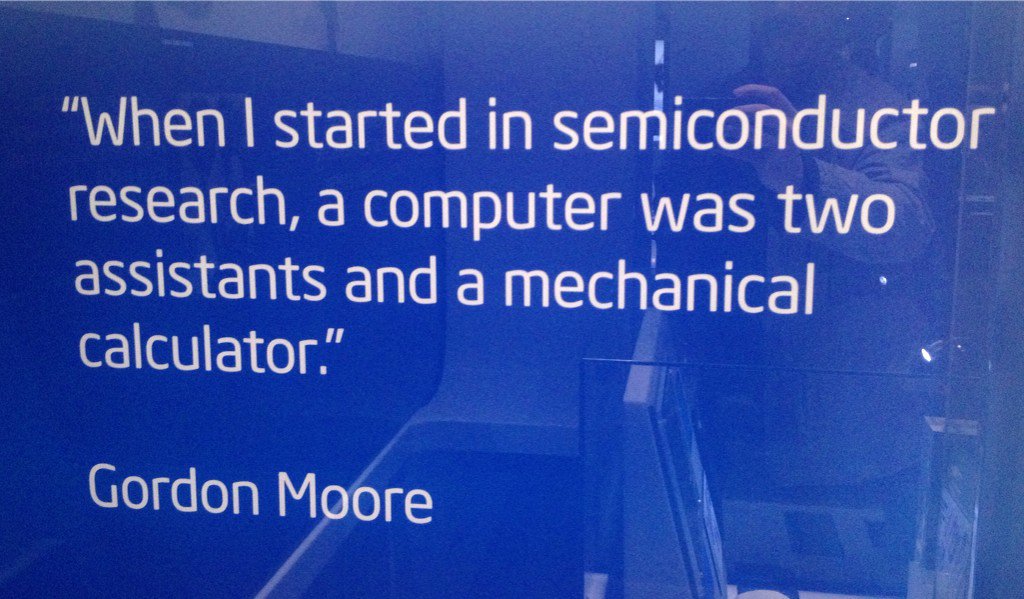 cmnit's tweet photo. What is a computer, according to Gordon Moore :-) #IntelMuseum https://t.co/vaAtFwcIz7