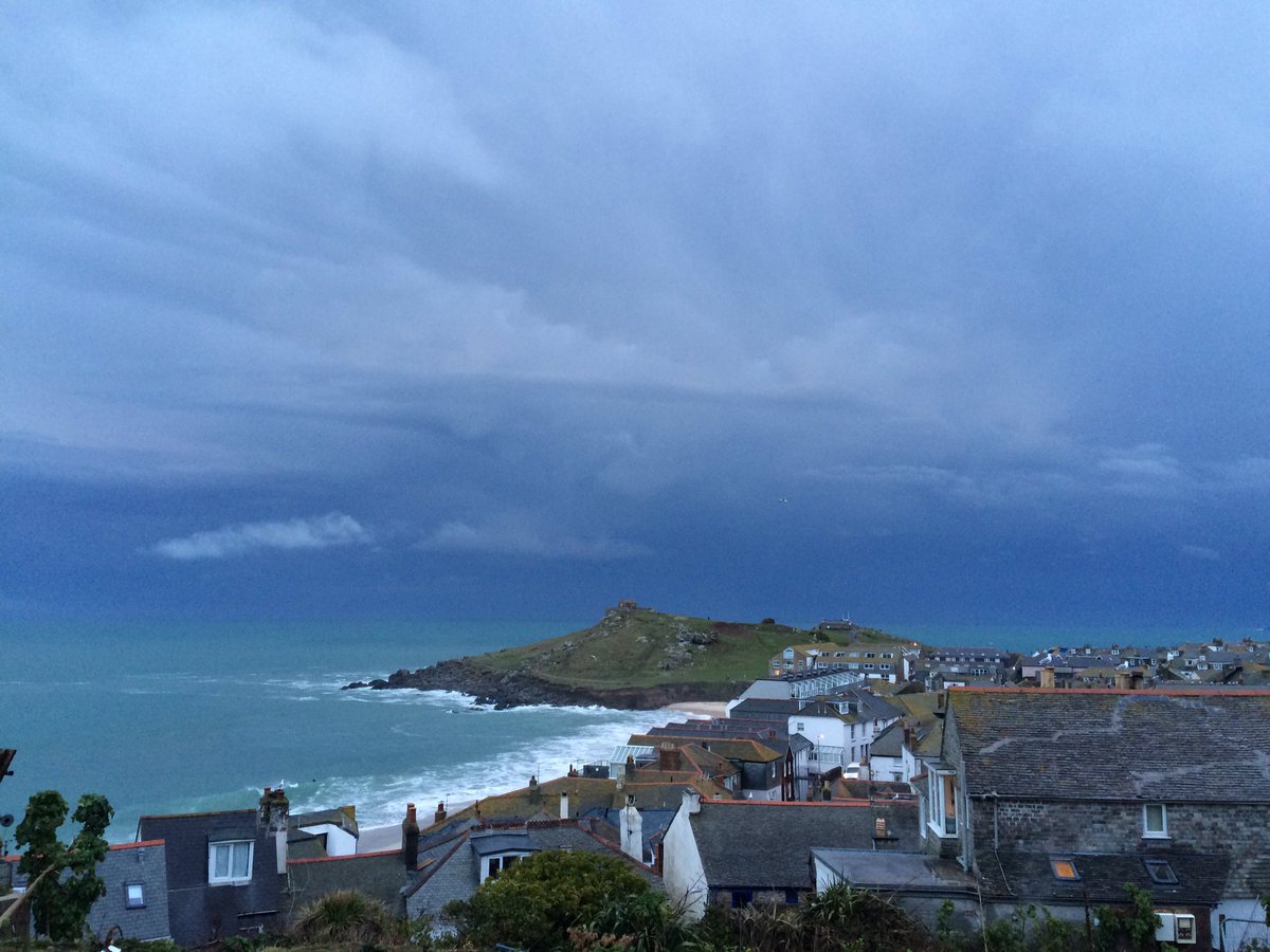 St Ives tweet media