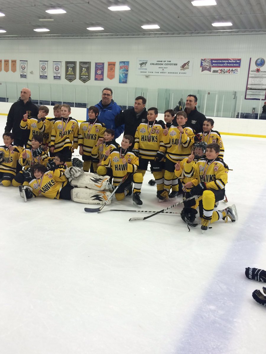 Congratulations to the Gold Medal Peewee Champs Meadowvale Hawks who defeated the Caledon Hammerheads in the final.