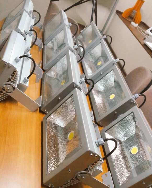 LED armatürler de 225 watt COB TEK LED Armatürler daha uzun ömürlü daha fazla ışık ve dha ekonomik #aydınlatma #LED
