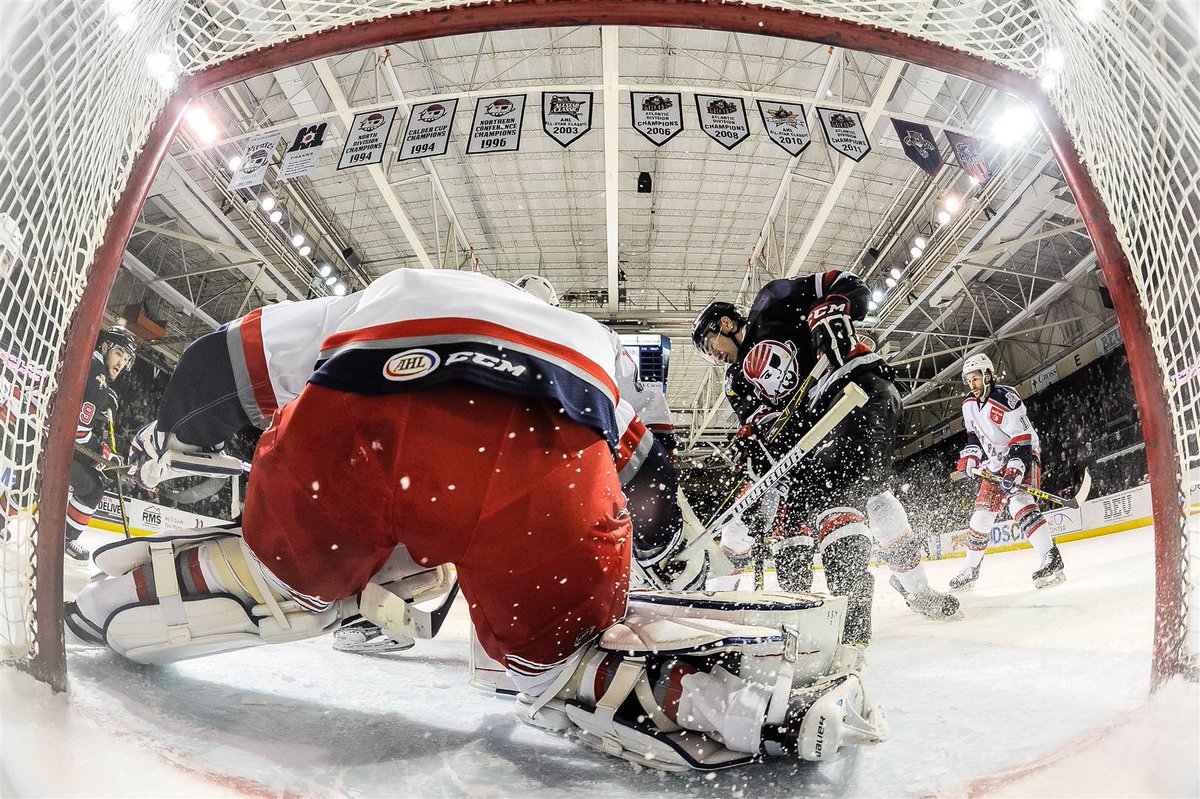 PortlandPirates's tweet photo. Second period is a go! Time to even the table. #PiratesPride #HFDvsPOR https://t.co/sbGwvSYQhb
