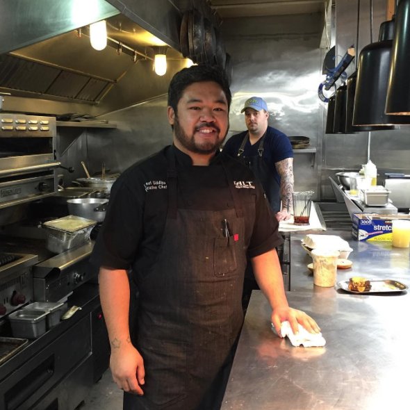 DearNorthAK's tweet photo. What makes #Alaska salmon taste so good-- Chef Lionel of @SALTalaska explains:   https://t.co/CxeorC4e4z https://t.co/HneibUSlPO