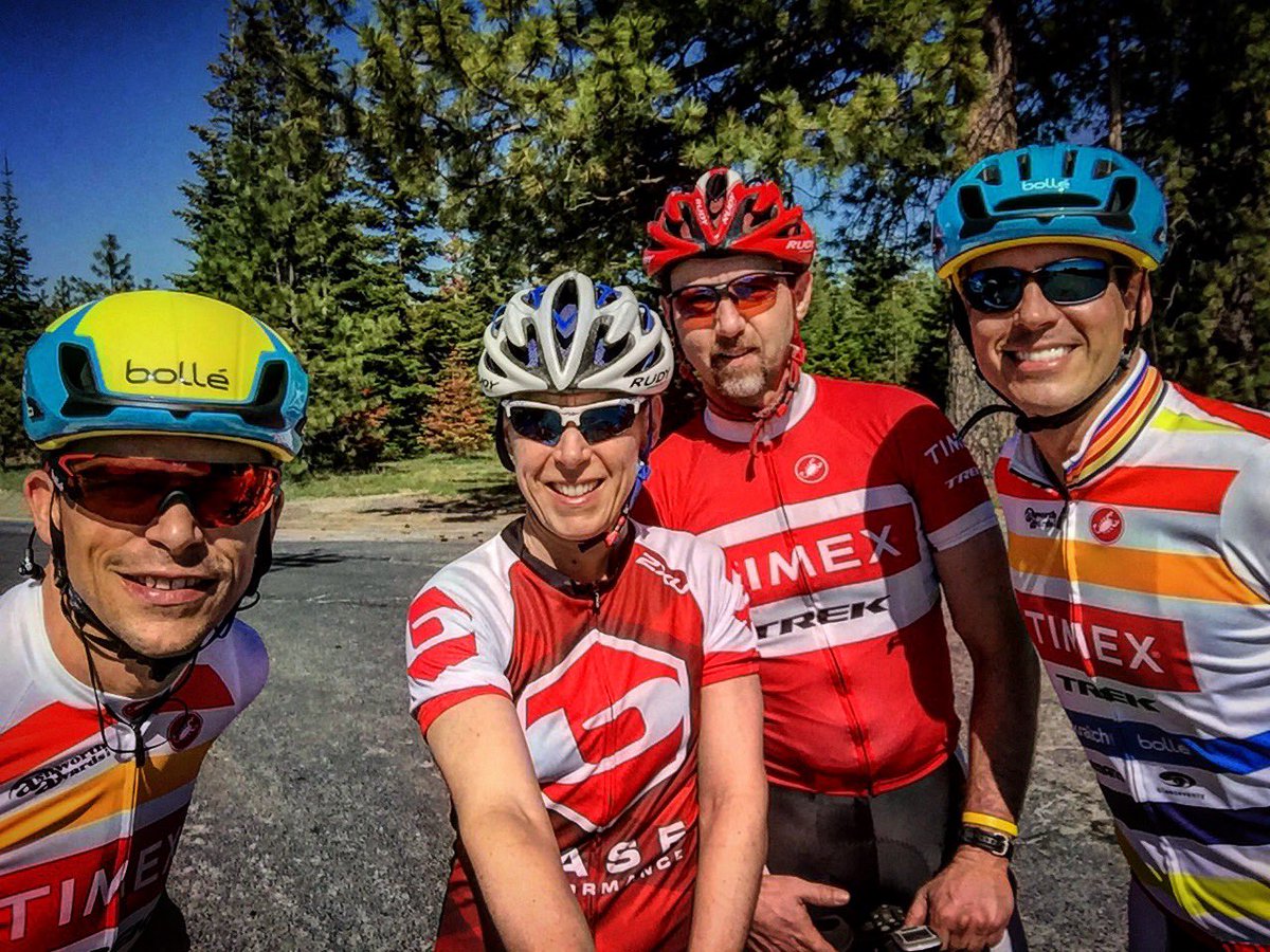 ZiemerErica's tweet photo. @BasePerformance girl versus @TimexSports boys. I took it easy on them. @IMDaveErickson #RaceWithBase #SaltSaves https://t.co/mpur3VnDYA