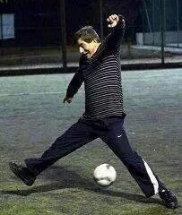 Barca_____'s tweet photo. Top olsada gelişine vursak ;) https://t.co/QEXskErIXl