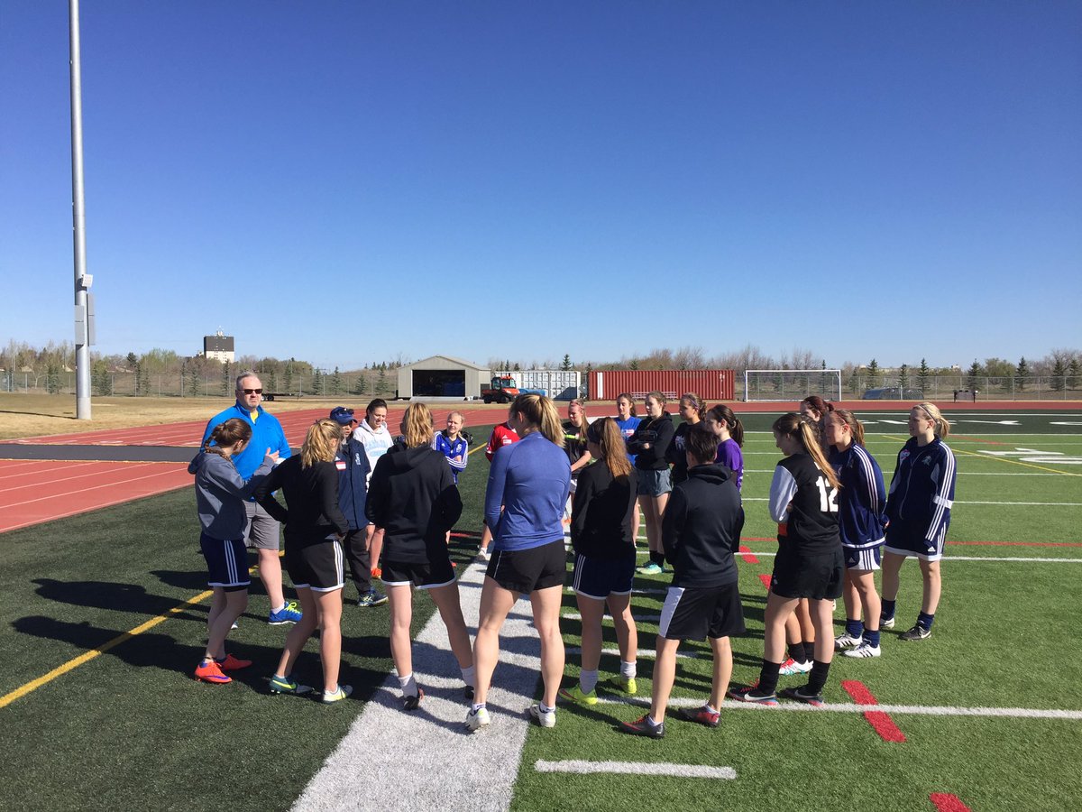 DAHERD15's tweet photo. Beep Test ✔️
T-Test ✔️
Message from Ken, Pronghorns Executive Director ✔️
Instructions from Coach Trinh ✔️ #YQL https://t.co/Ay9J3YwXKF