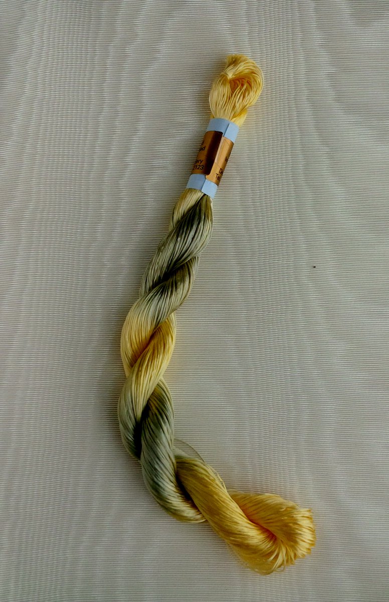 jackoscraftyco1's tweet photo. Green and Yellow silky hand dyed thread. https://t.co/ge05tnHj7l #crossstitch #embroidery #crossstitchthreads https://t.co/Tz5EAFhyOB