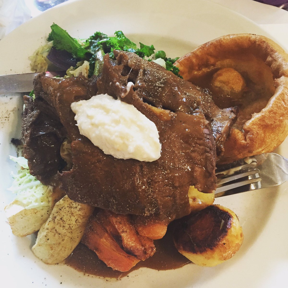 the_grubbuddy's tweet photo. Beef me up! Beautiful lunch @theoldcottage today! Vegetables to die for ❤️ #cardiff #cardifffoodie #sundays #family https://t.co/3J6yaTgOFj